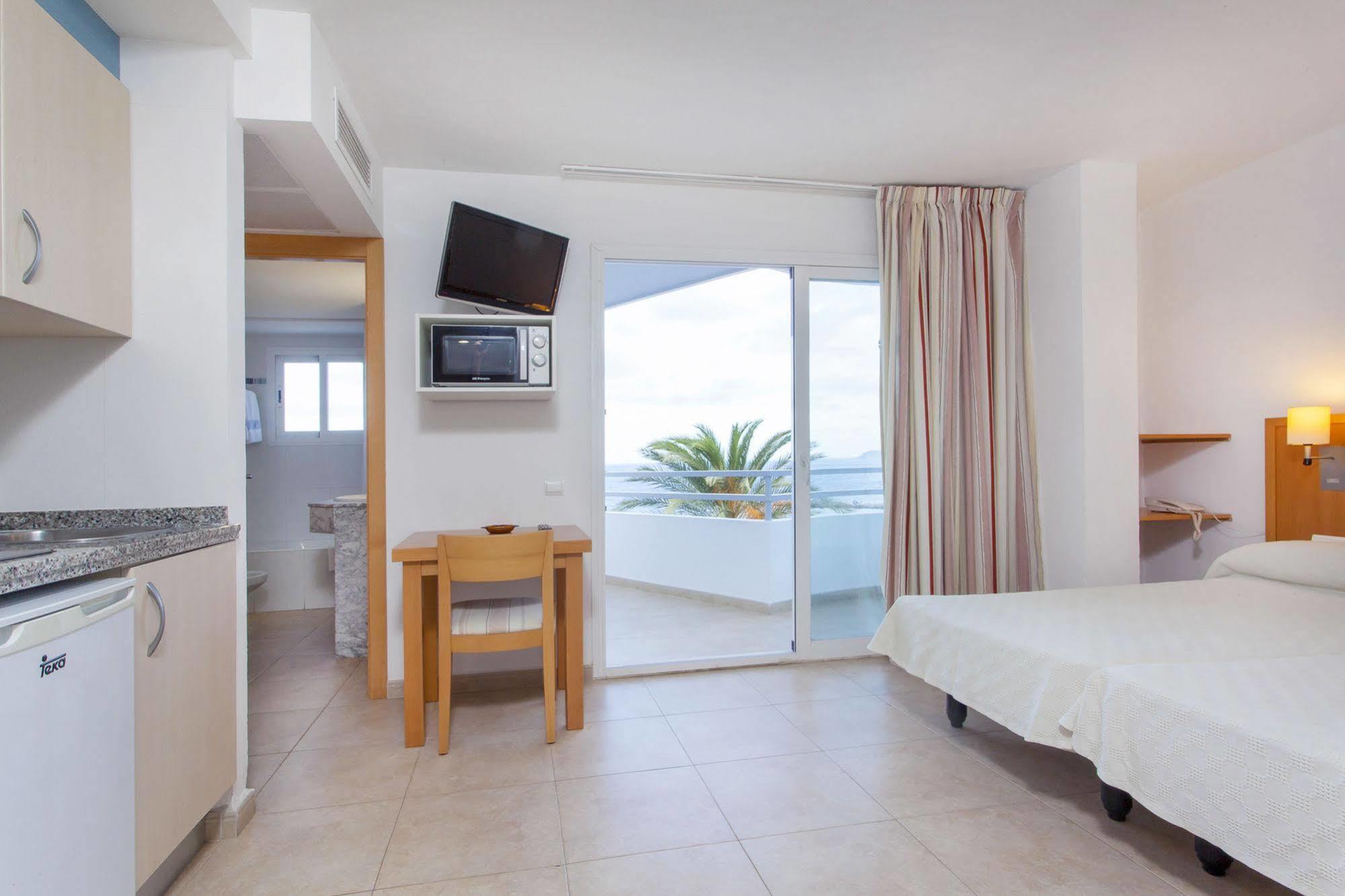 Apartamentos Mar Y Playa Ибиса Екстериор снимка